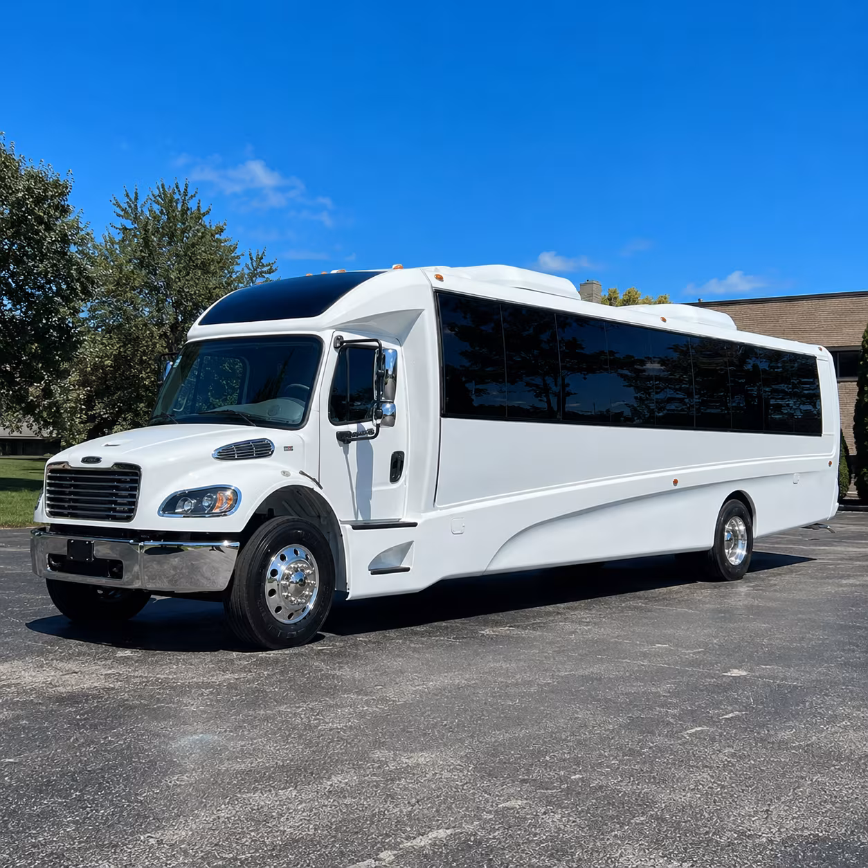 franklin 30 passenger minibus