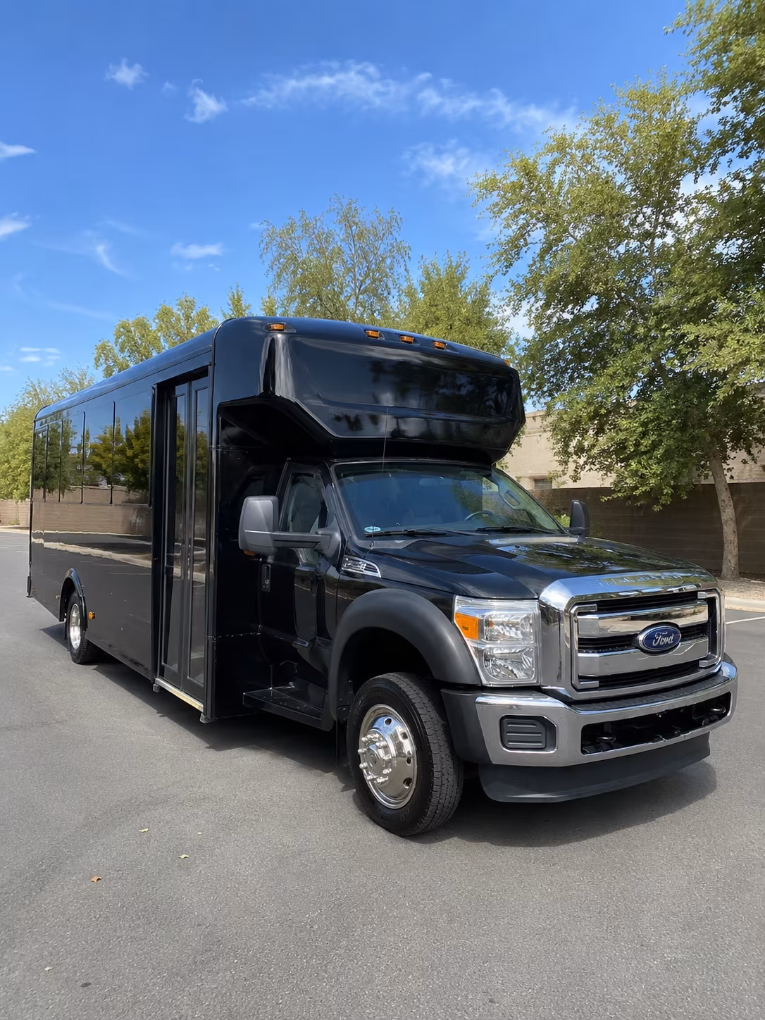 multi day corporate bus rentals and convention shuttles in franklin